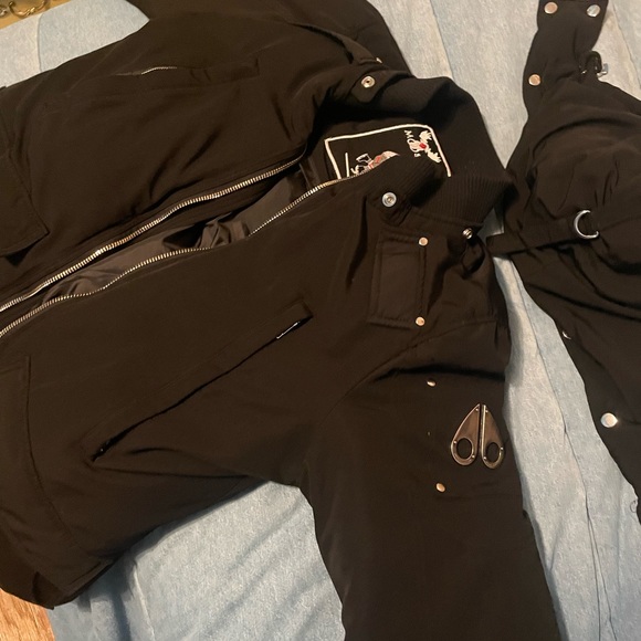 Knuckle Goose coat - Picture 8 of 8